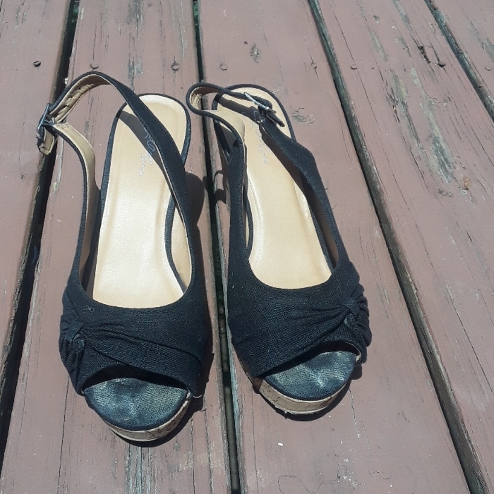 Cute Black Frabric Wedge